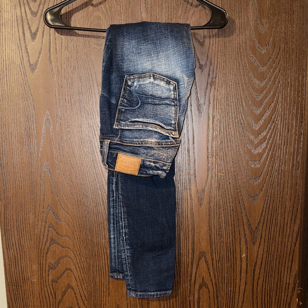 Women’s American eagle jeans 2